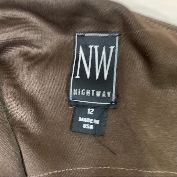 NWT Night Way Collections One Taupe Shoulder Cocktail Dress Size 12 U0410 - Picture 6 of 9